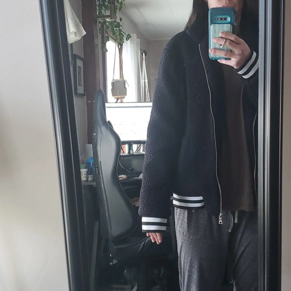 Jacket - Picture 11 of 15